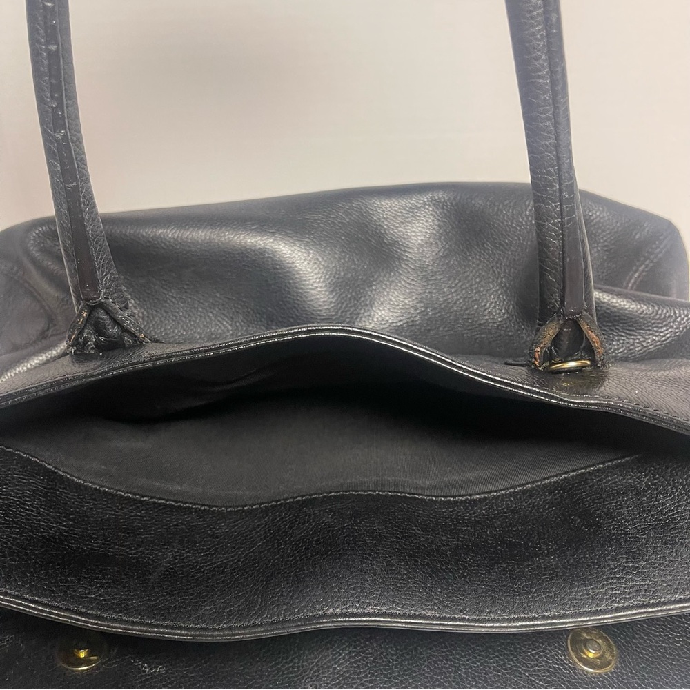 Chanel Black Medium Executive Cerf Tote-GUC - Picture 14 of 14